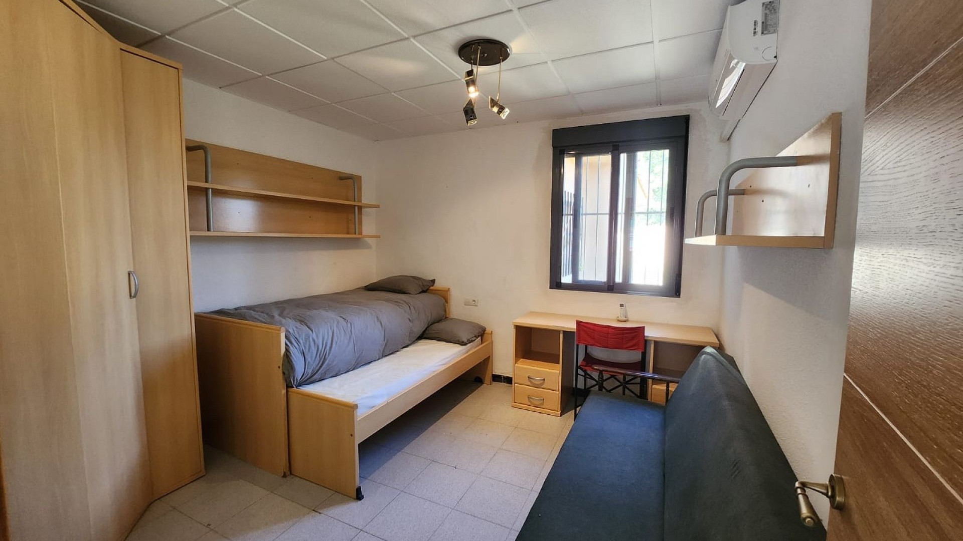 Återförsäljning - Fristående villa -
Villena