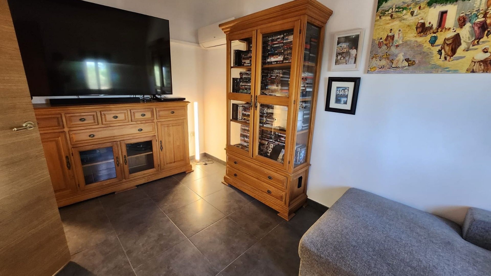 Återförsäljning - Fristående villa -
Villena