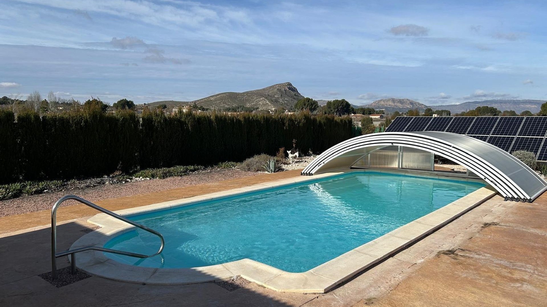 Återförsäljning - Fristående villa -
Villena