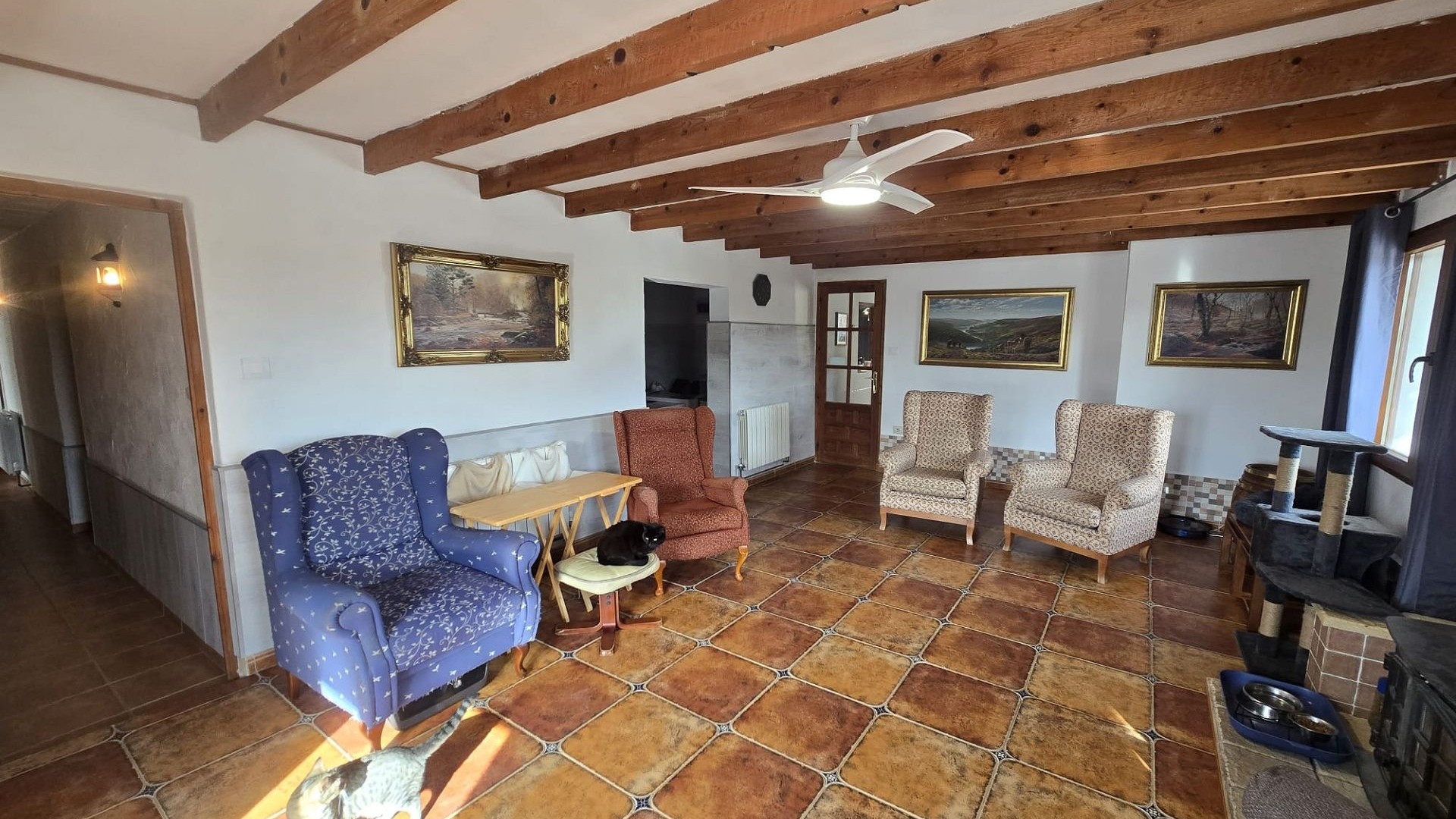 Återförsäljning - Fristående villa -
Villena