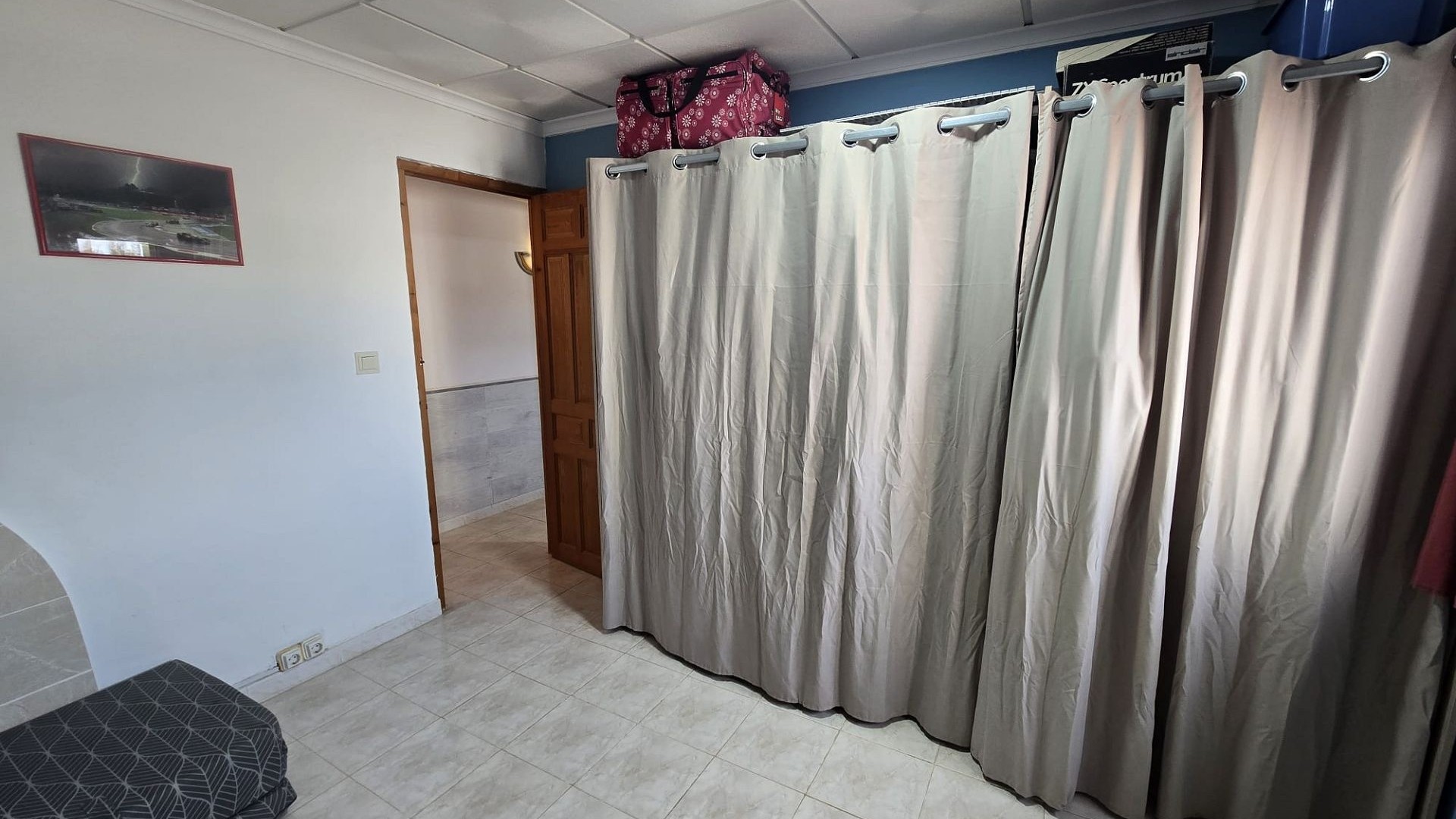 Återförsäljning - Fristående villa -
Villena