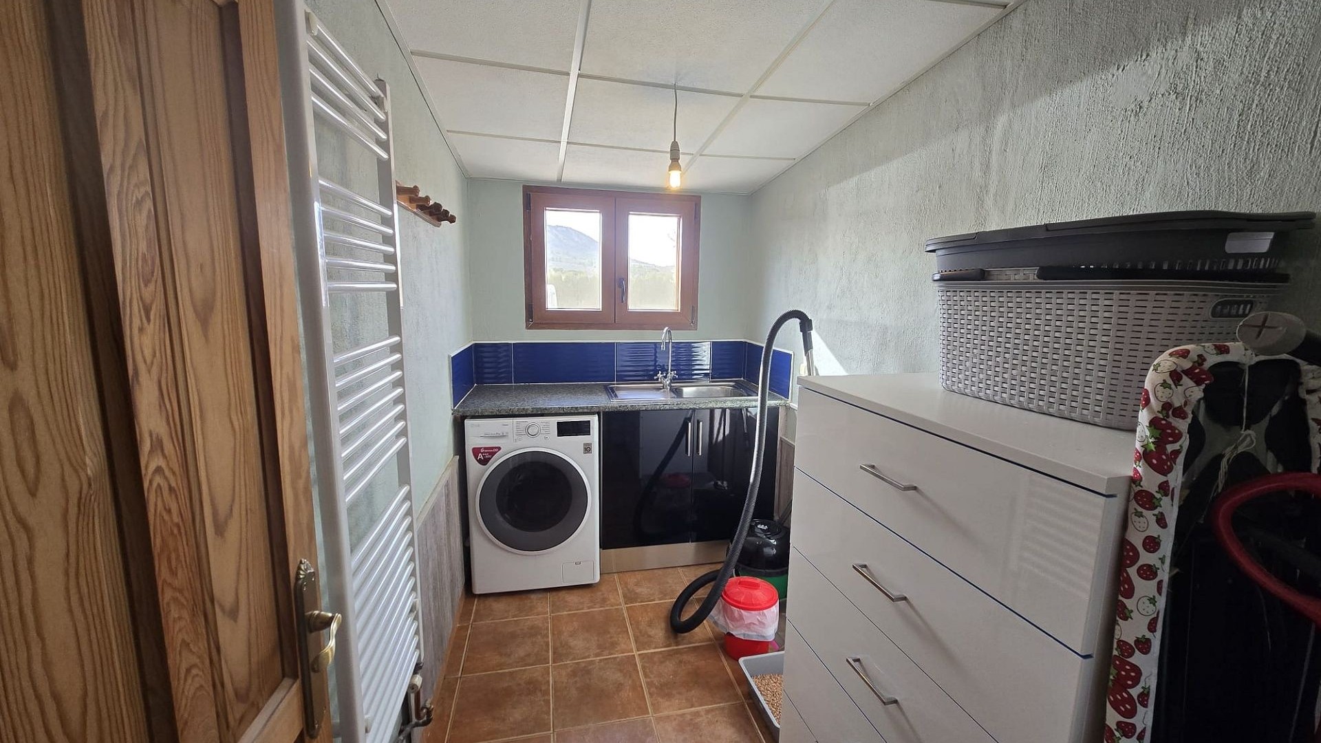 Återförsäljning - Fristående villa -
Villena