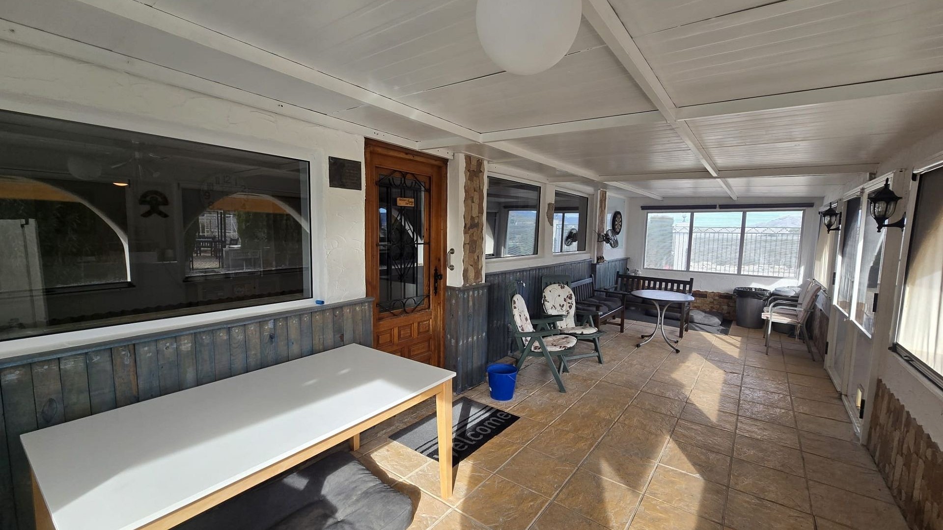 Återförsäljning - Fristående villa -
Villena