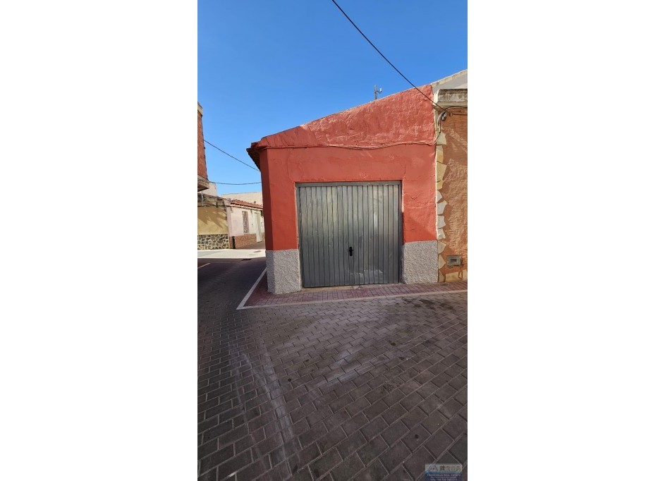 Återförsäljning - Garage -
Benferri - CENTRO