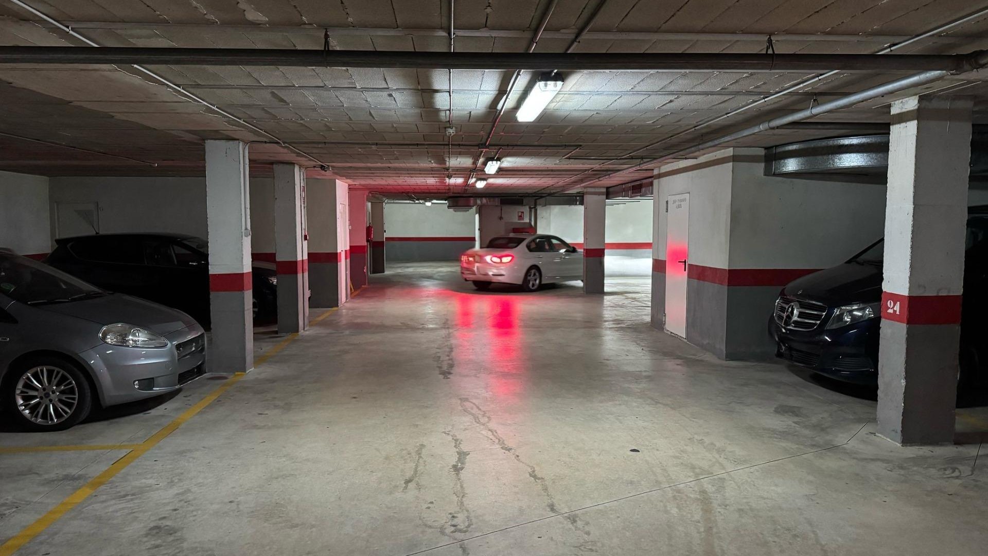 Återförsäljning - Garage -
Torrevieja - Centro