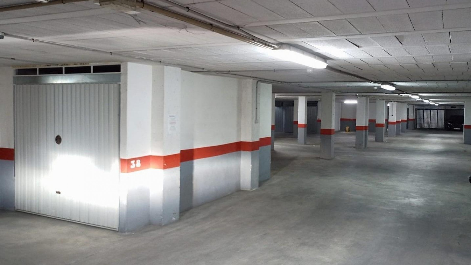 Återförsäljning - Garage -
Torrevieja - Estacion de autobuses