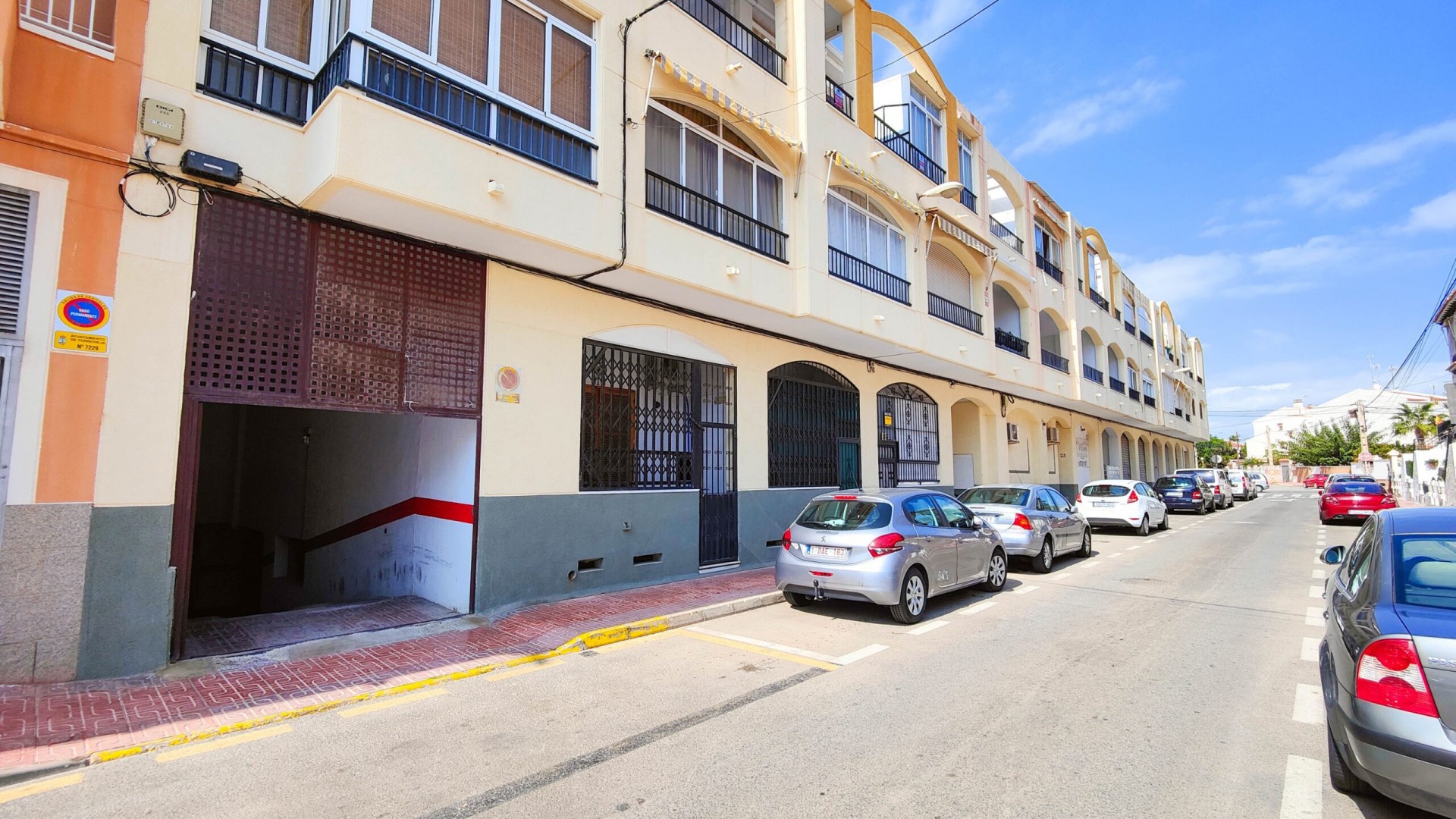 Återförsäljning - Garage -
Torrevieja - torrevieja