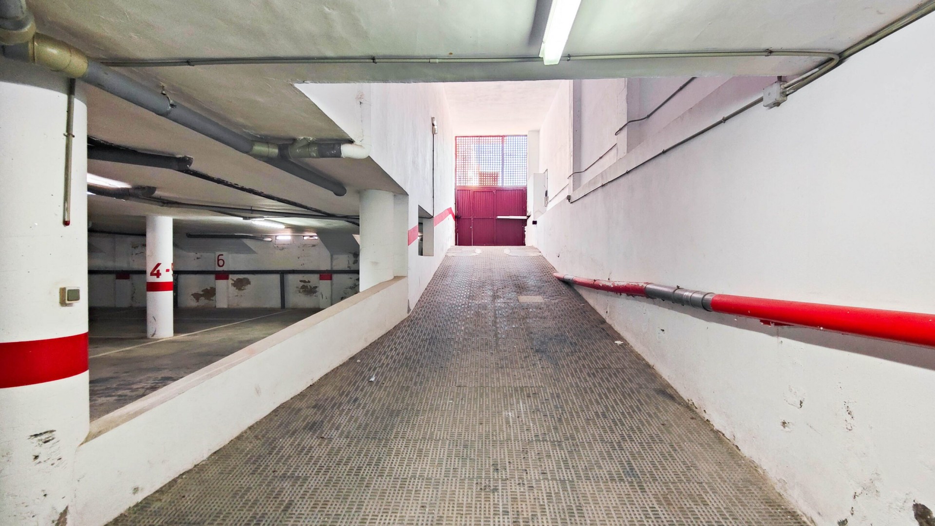 Återförsäljning - Garage -
Torrevieja - torrevieja