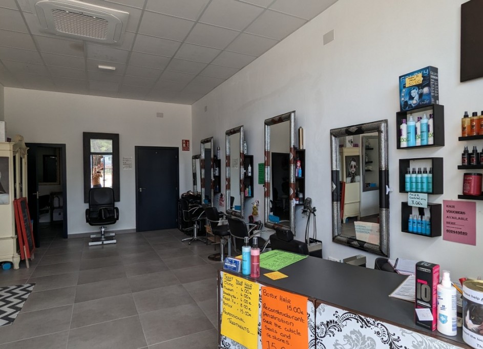 Återförsäljning - Kommersiell -
Lo Crispin