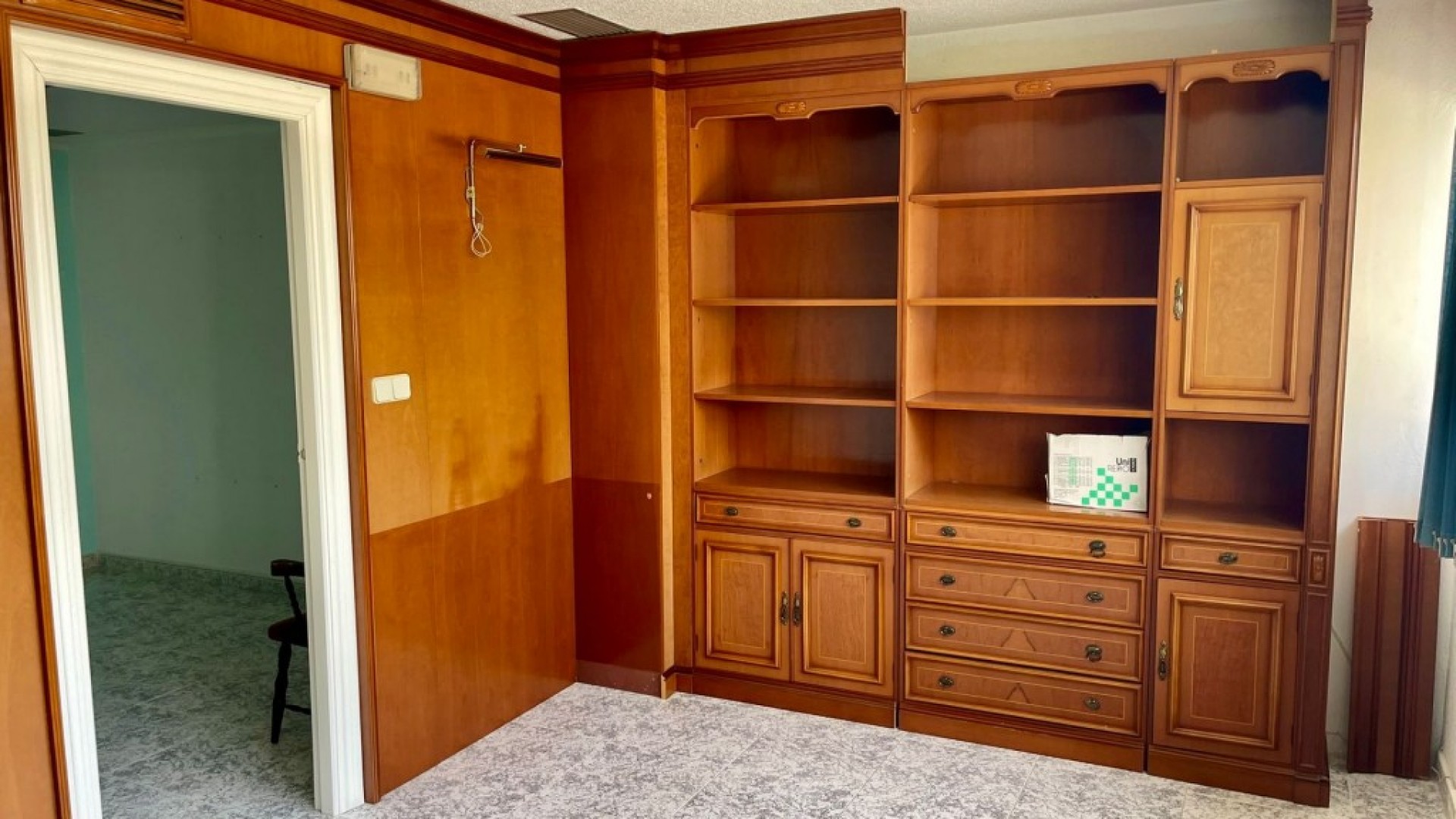 Återförsäljning - Kommersiell -
Los Alcazares