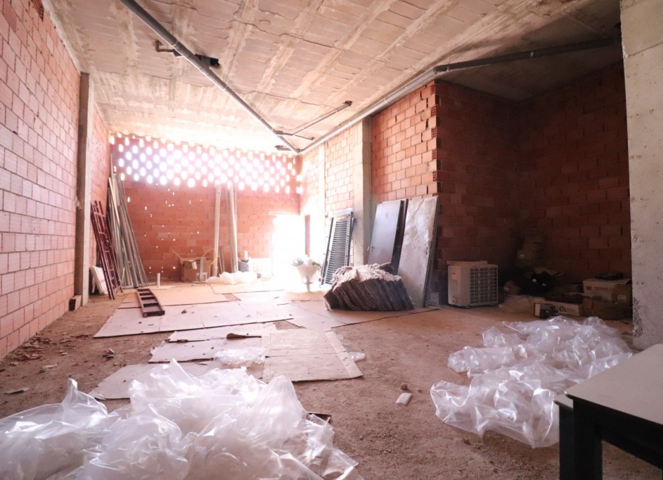 Återförsäljning - Kommersiell -
Los Montesinos - Laguna Green