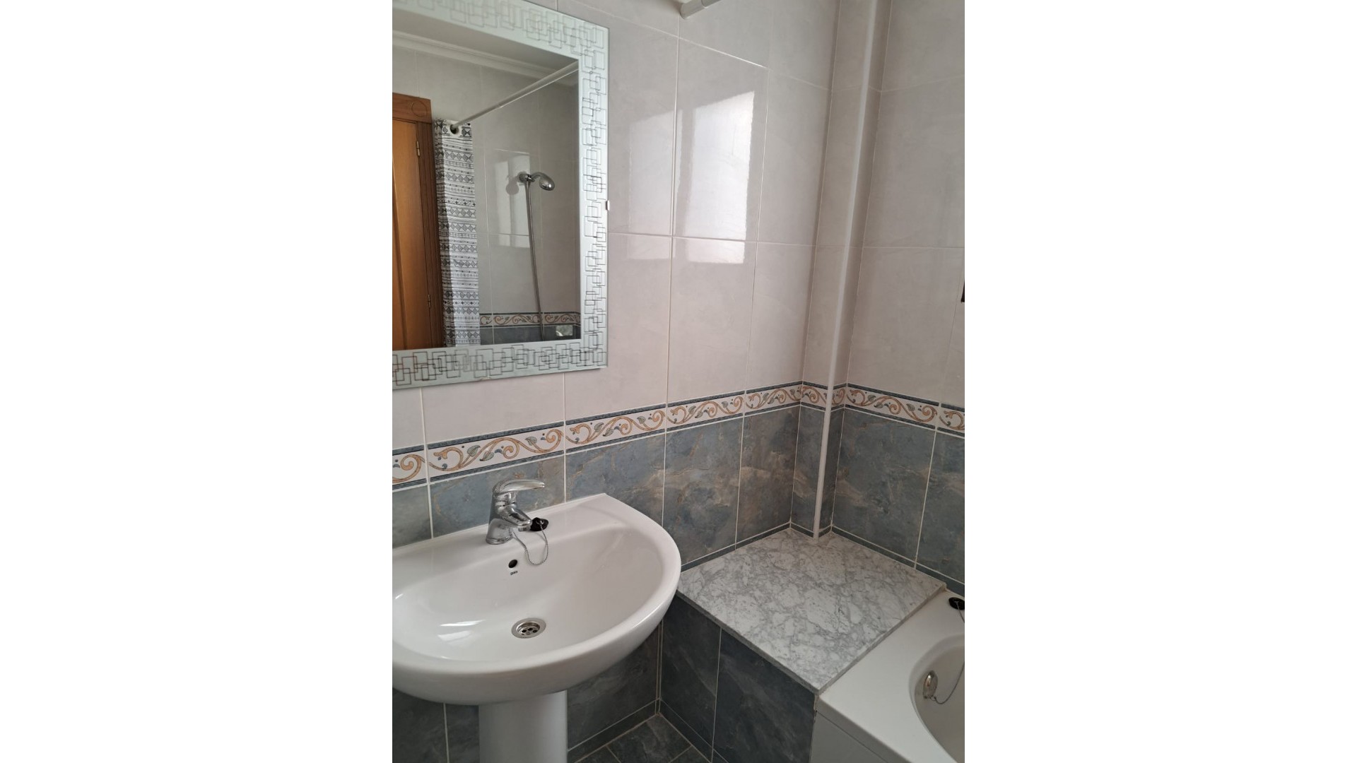 Återförsäljning - Lägenhet lägenhet -
Albatera