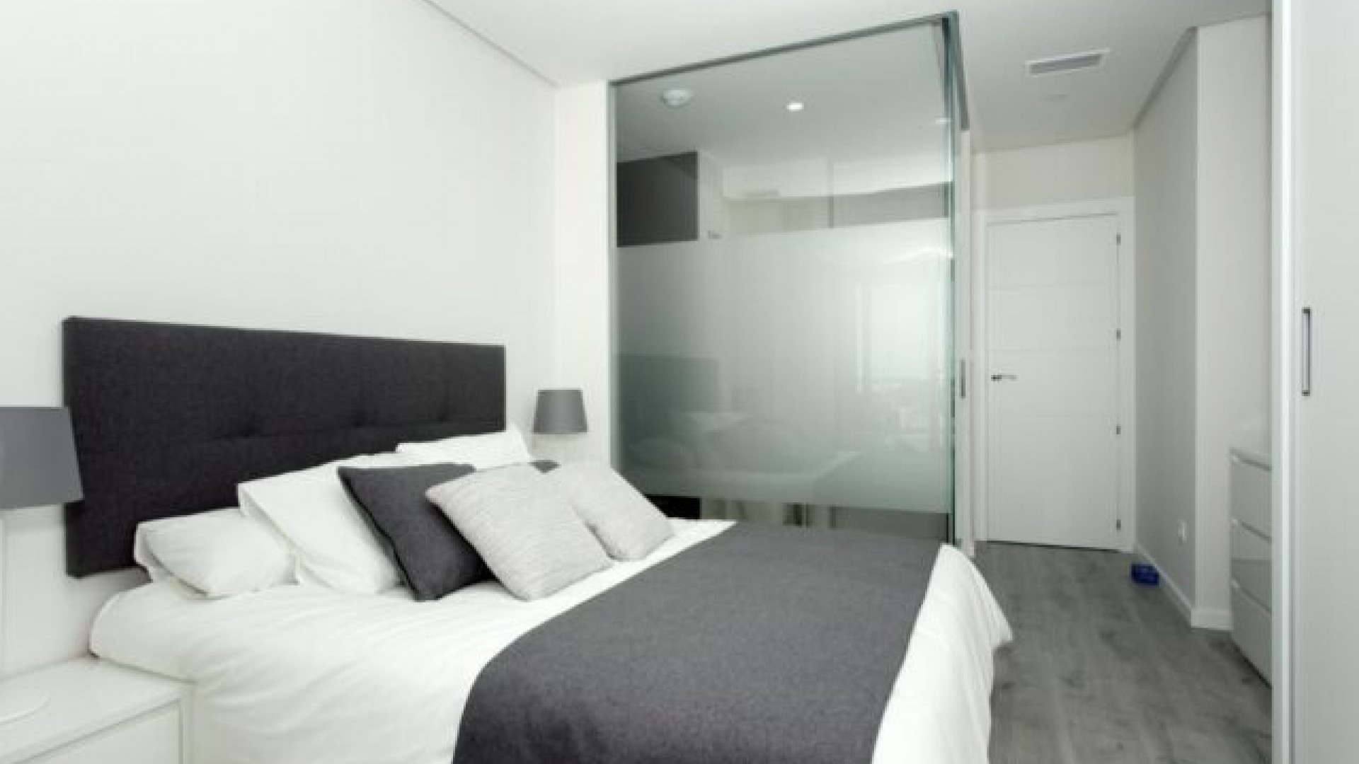 Återförsäljning - Lägenhet lägenhet -
La Zenia