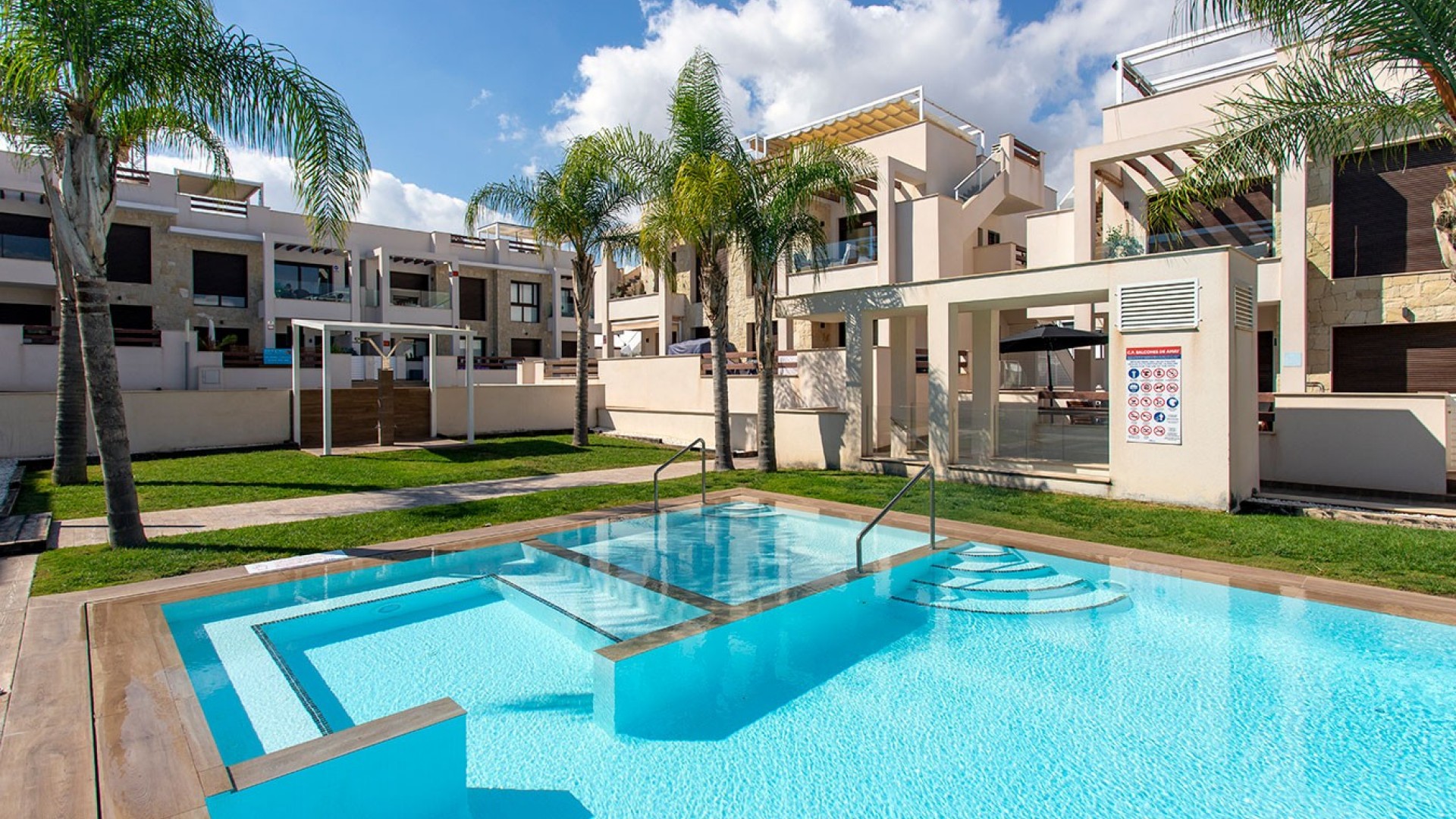 Återförsäljning - Lägenhet lägenhet -
Los Balcones - Los Altos del Edén - Torrevieja