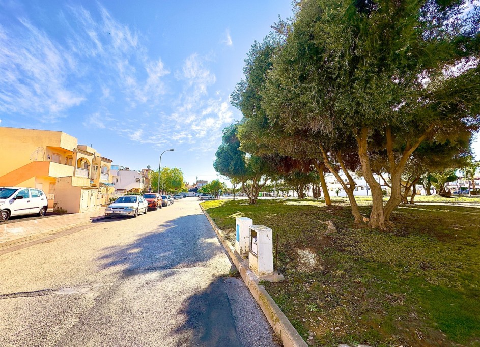 Återförsäljning - Lägenhet lägenhet -
Orihuela Costa - La Florida