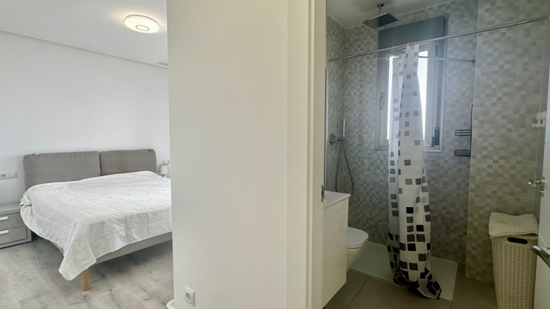 Återförsäljning - Lägenhet lägenhet -
Orihuela Costa - Villamartín