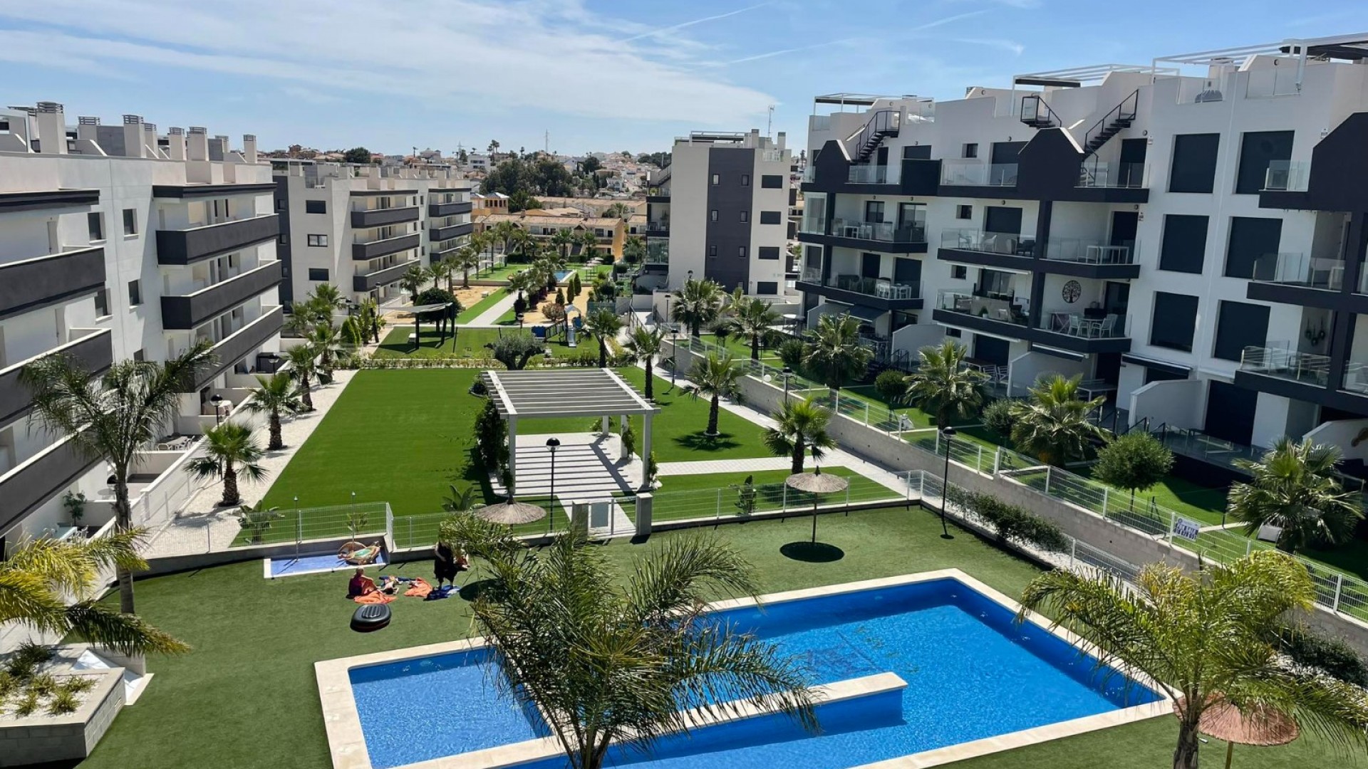 Återförsäljning - Lägenhet lägenhet -
Orihuela Costa - Villamartin