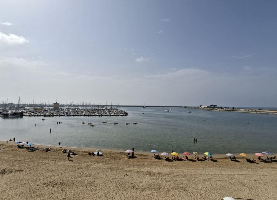Återförsäljning - Lägenhet lägenhet -
Torrevieja - Acequion