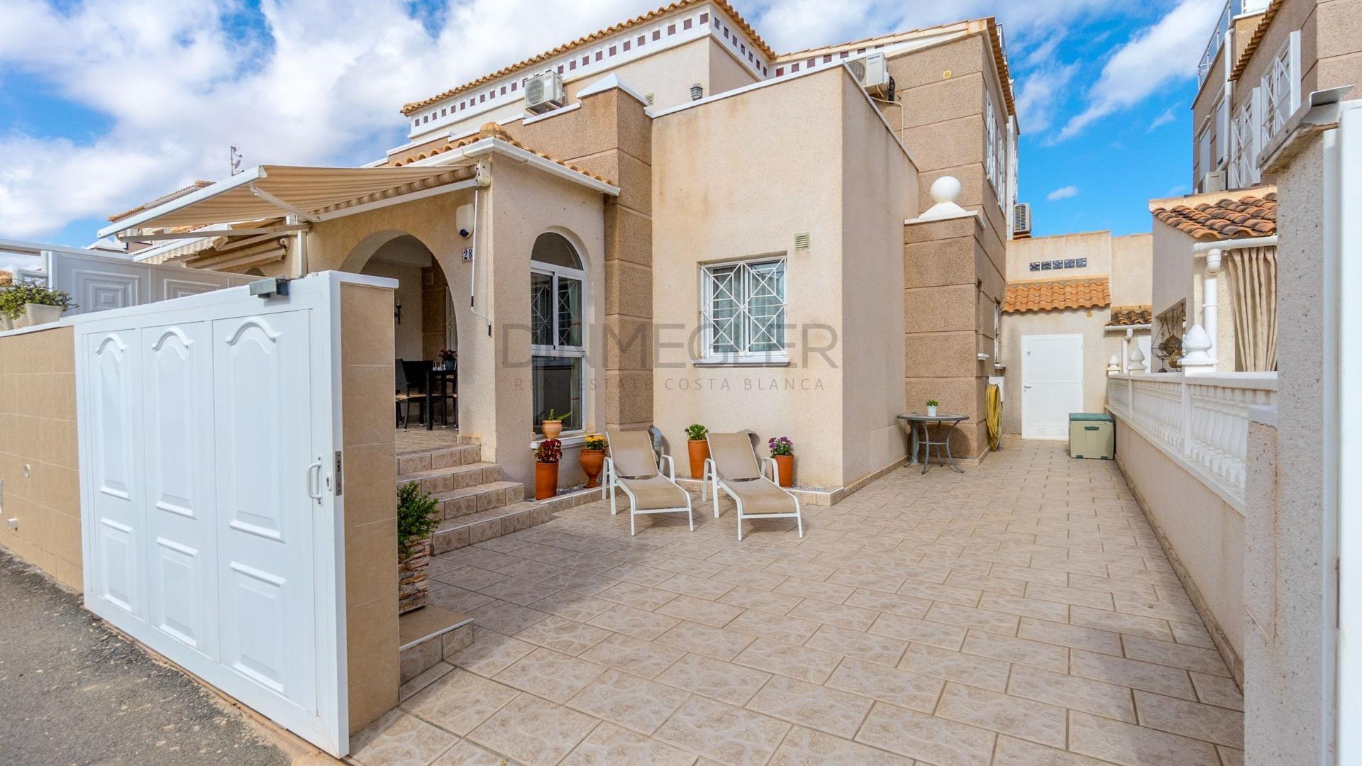 Återförsäljning - Lägenhet lägenhet -
Torrevieja - Aguas Nuevas