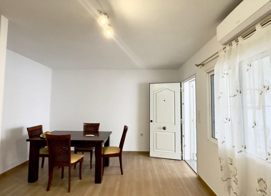 Återförsäljning - Lägenhet lägenhet -
Torrevieja - El limonar