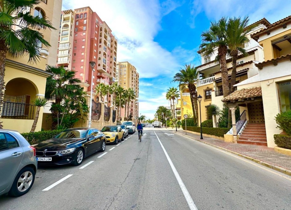 Återförsäljning - Lägenhet lägenhet -
Torrevieja - Los Frutales