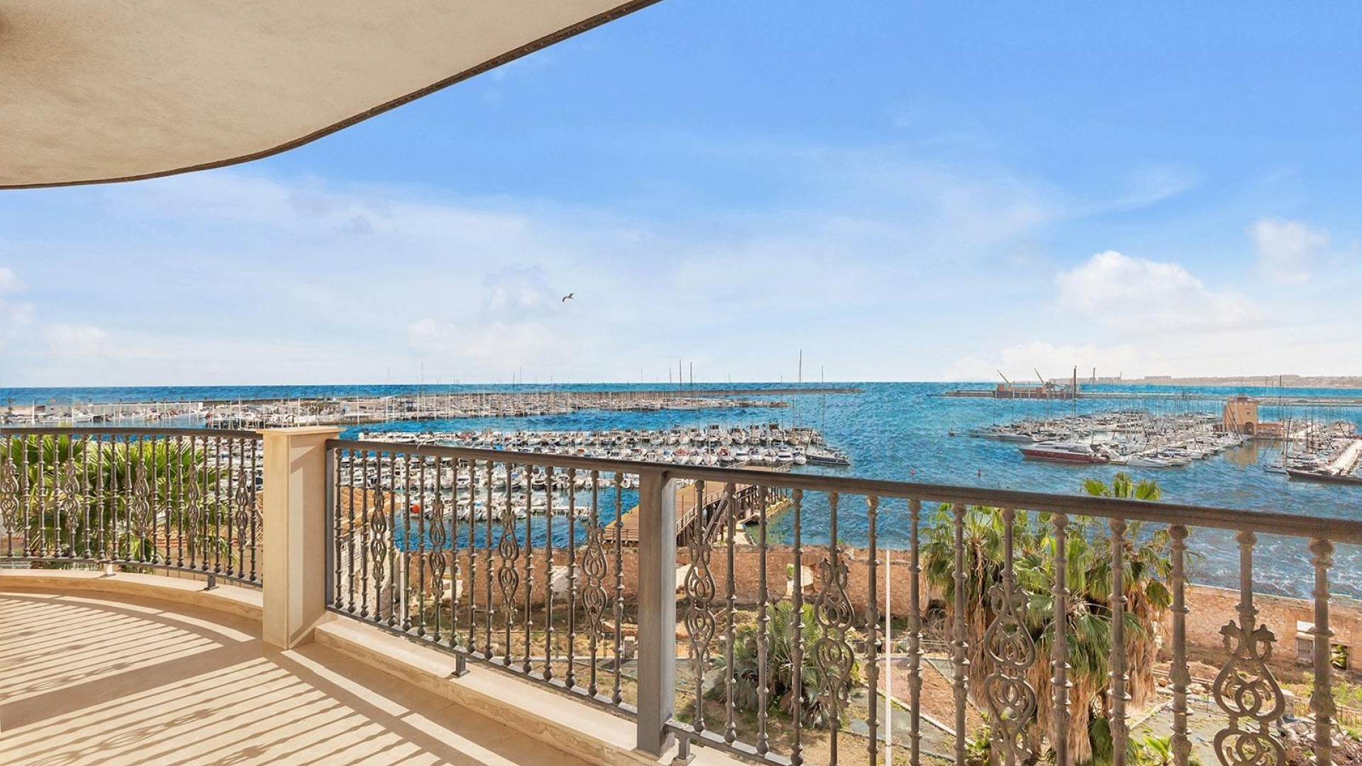 Återförsäljning - Lägenhet lägenhet -
Torrevieja - Paseo maritimo