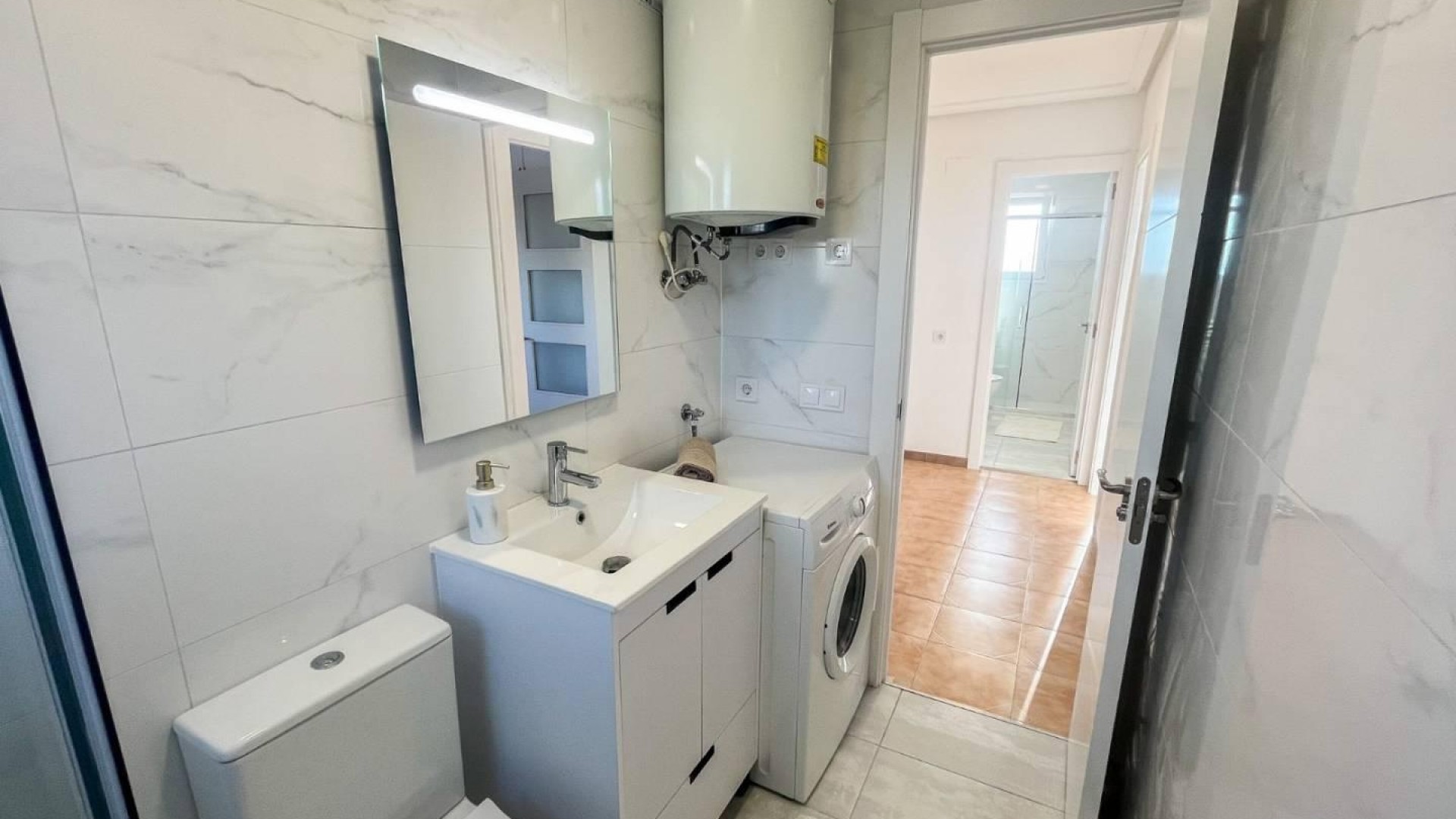 Återförsäljning - Lägenhet lägenhet -
Torrevieja - Punta Prima