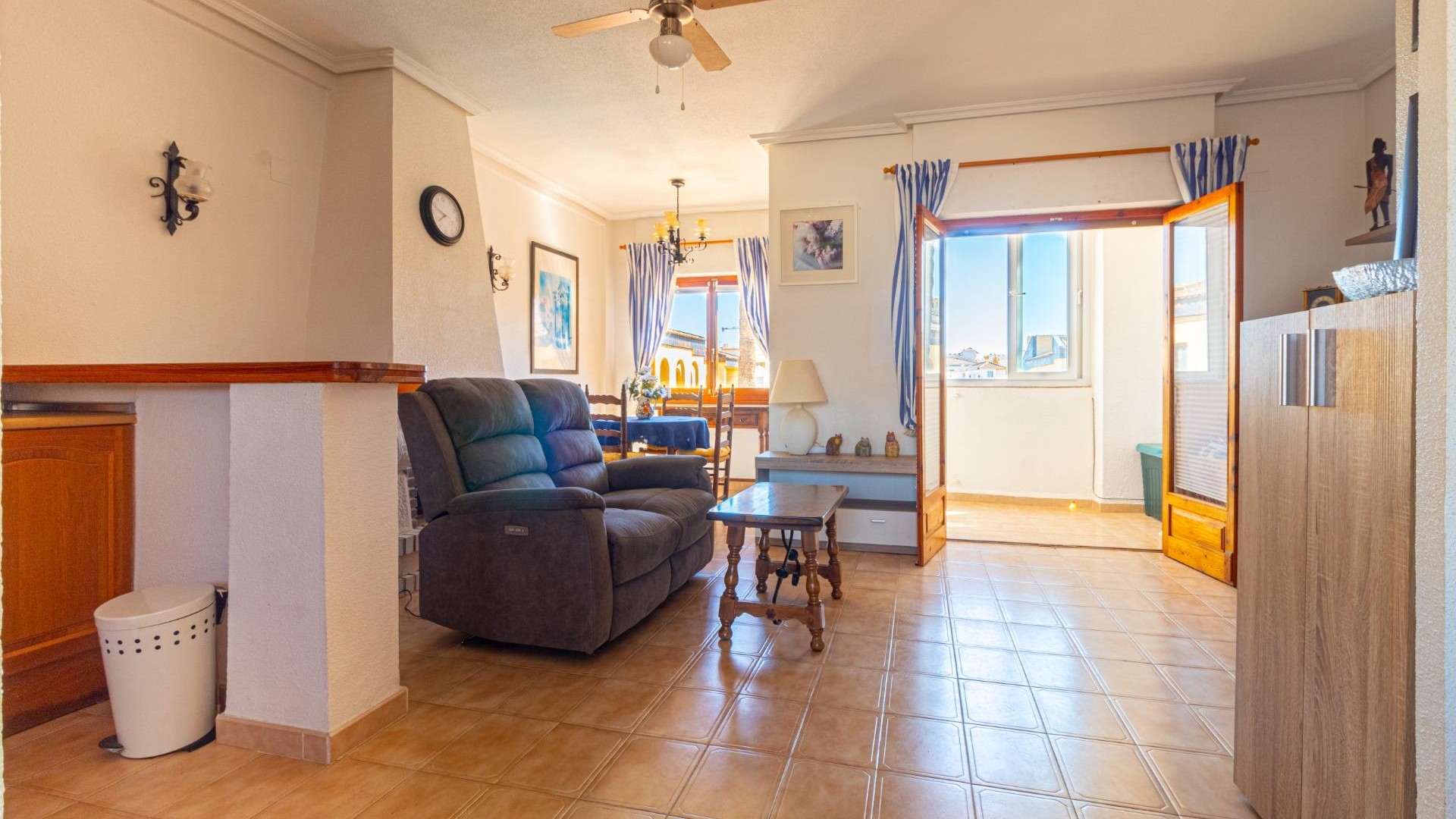 Återförsäljning - Lägenhet lägenhet -
Torrevieja - Punta prima