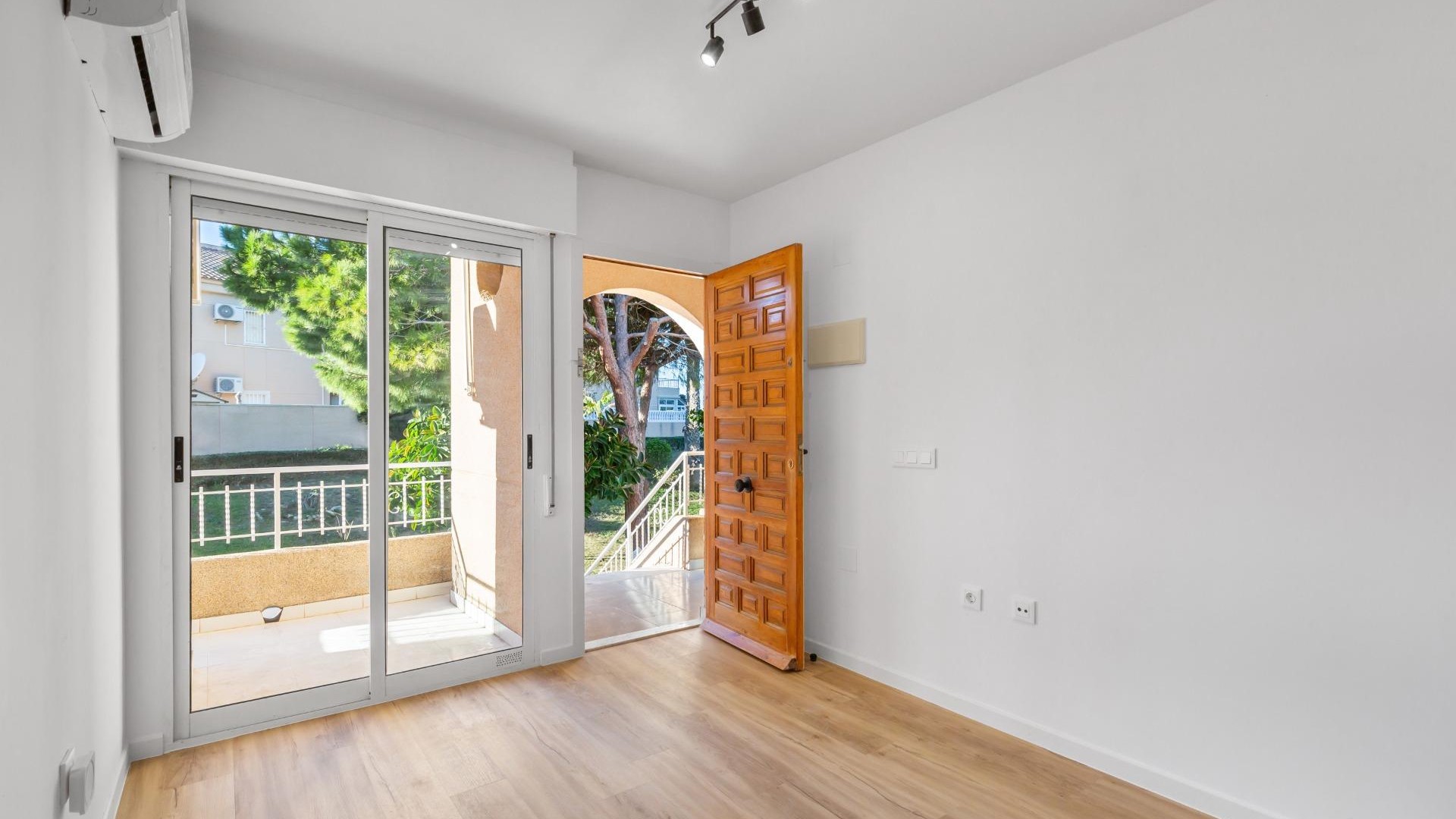 Återförsäljning - Lägenhet lägenhet -
Torrevieja - Torreblanca