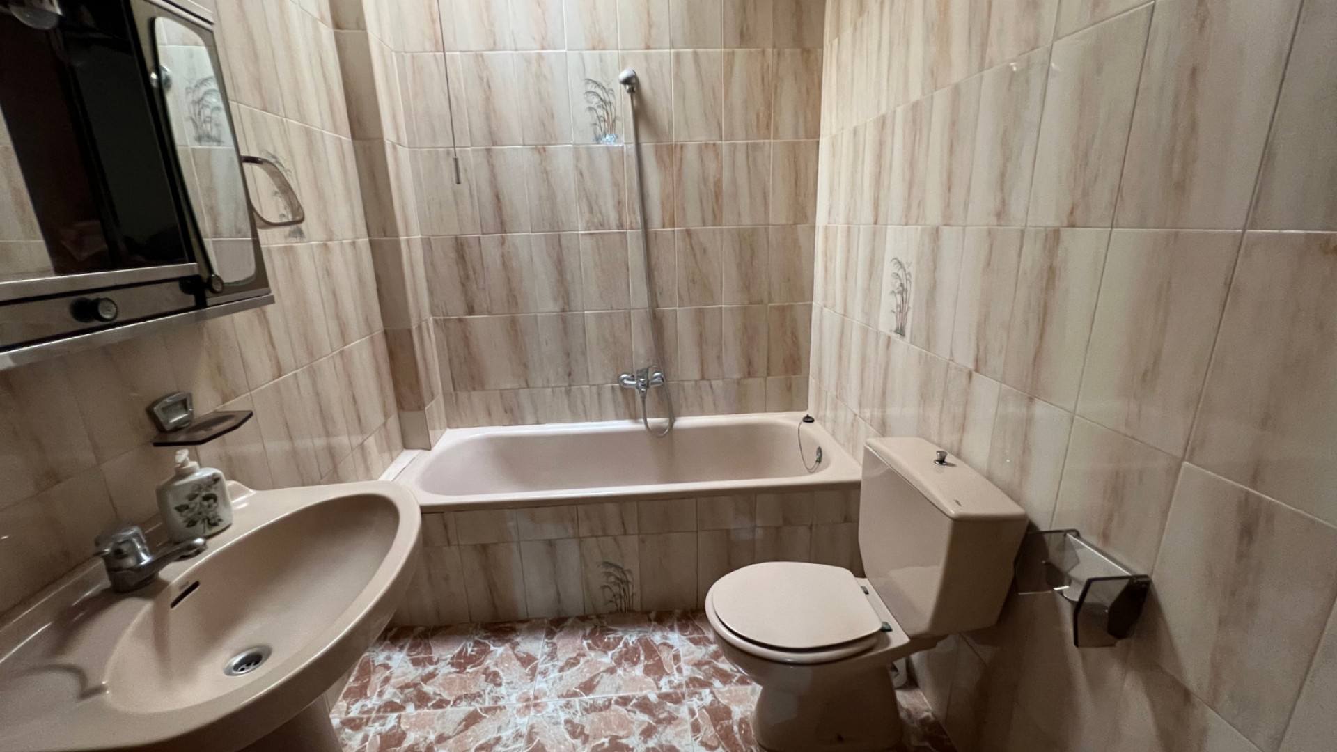 Återförsäljning - Radhus -
Abanilla - MACISVENDA