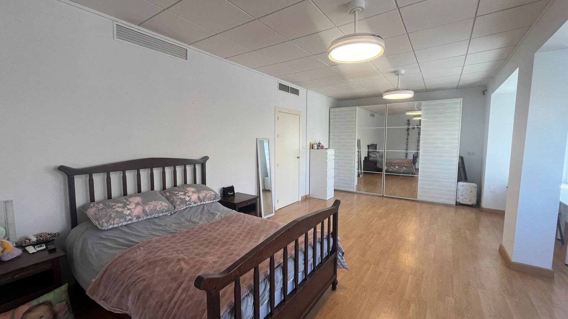 Återförsäljning - Radhus -
Algorfa