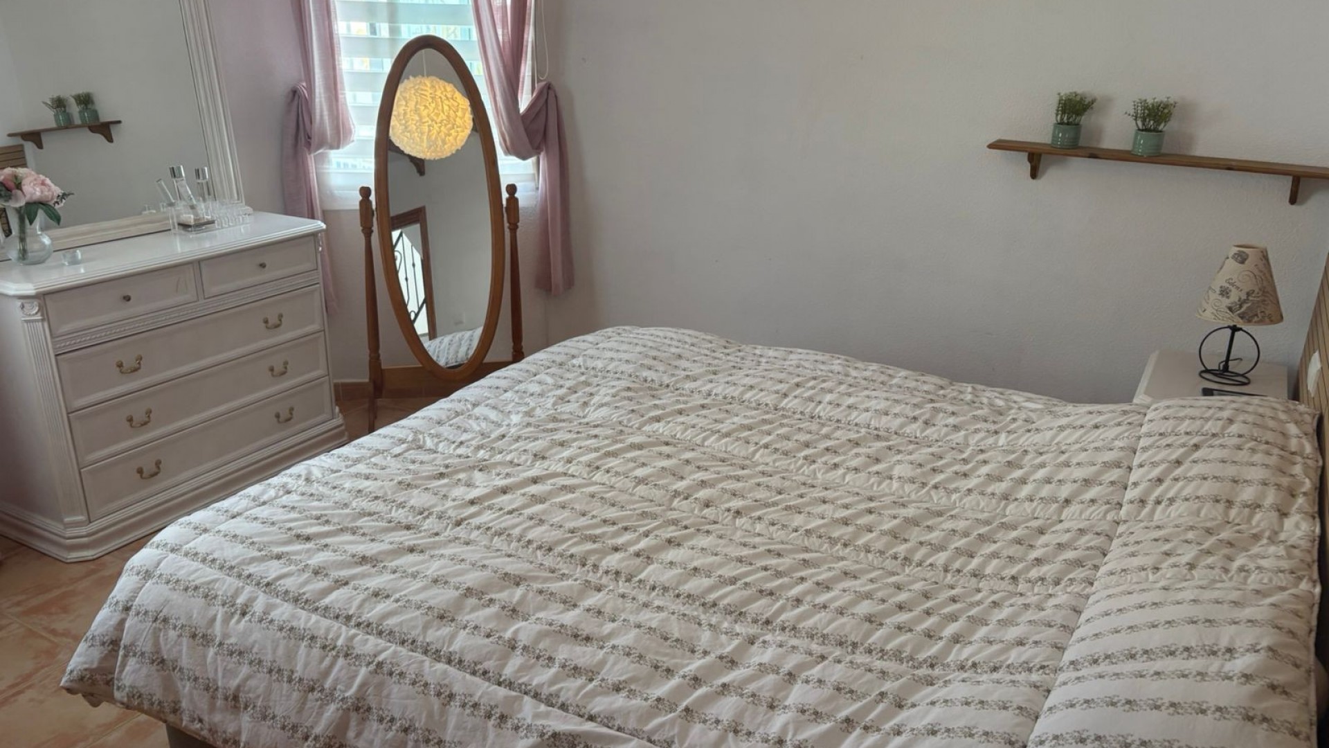 Återförsäljning - Radhus -
Algorfa