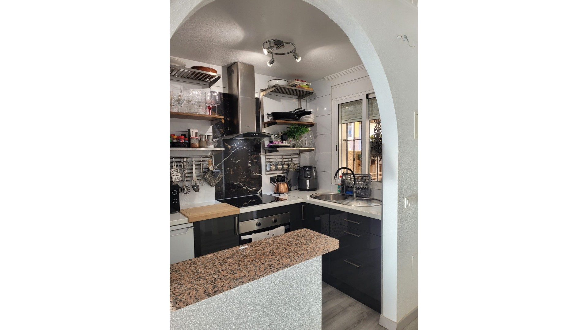 Återförsäljning - Radhus -
Algorfa