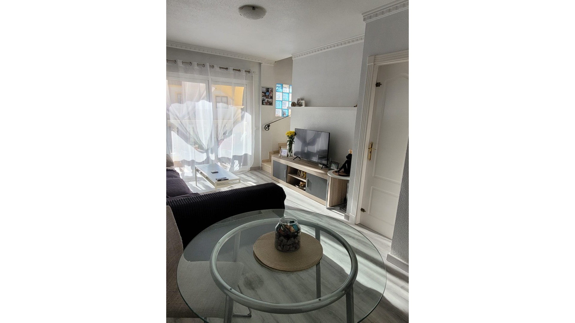 Återförsäljning - Radhus -
Algorfa