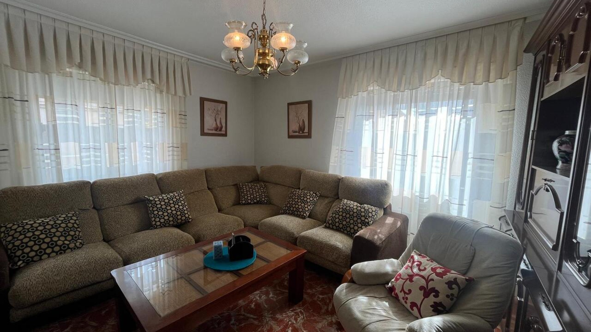 Återförsäljning - Radhus -
Algorfa