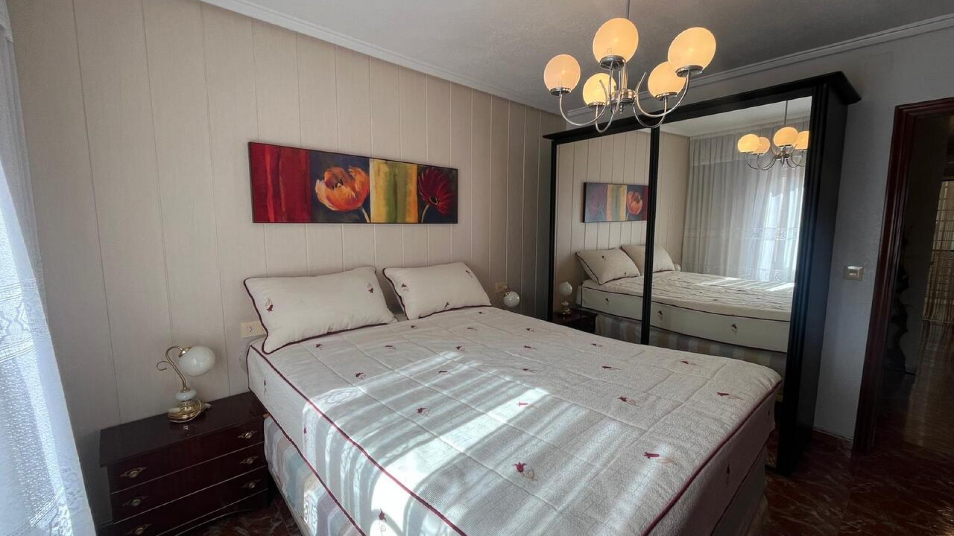 Återförsäljning - Radhus -
Algorfa