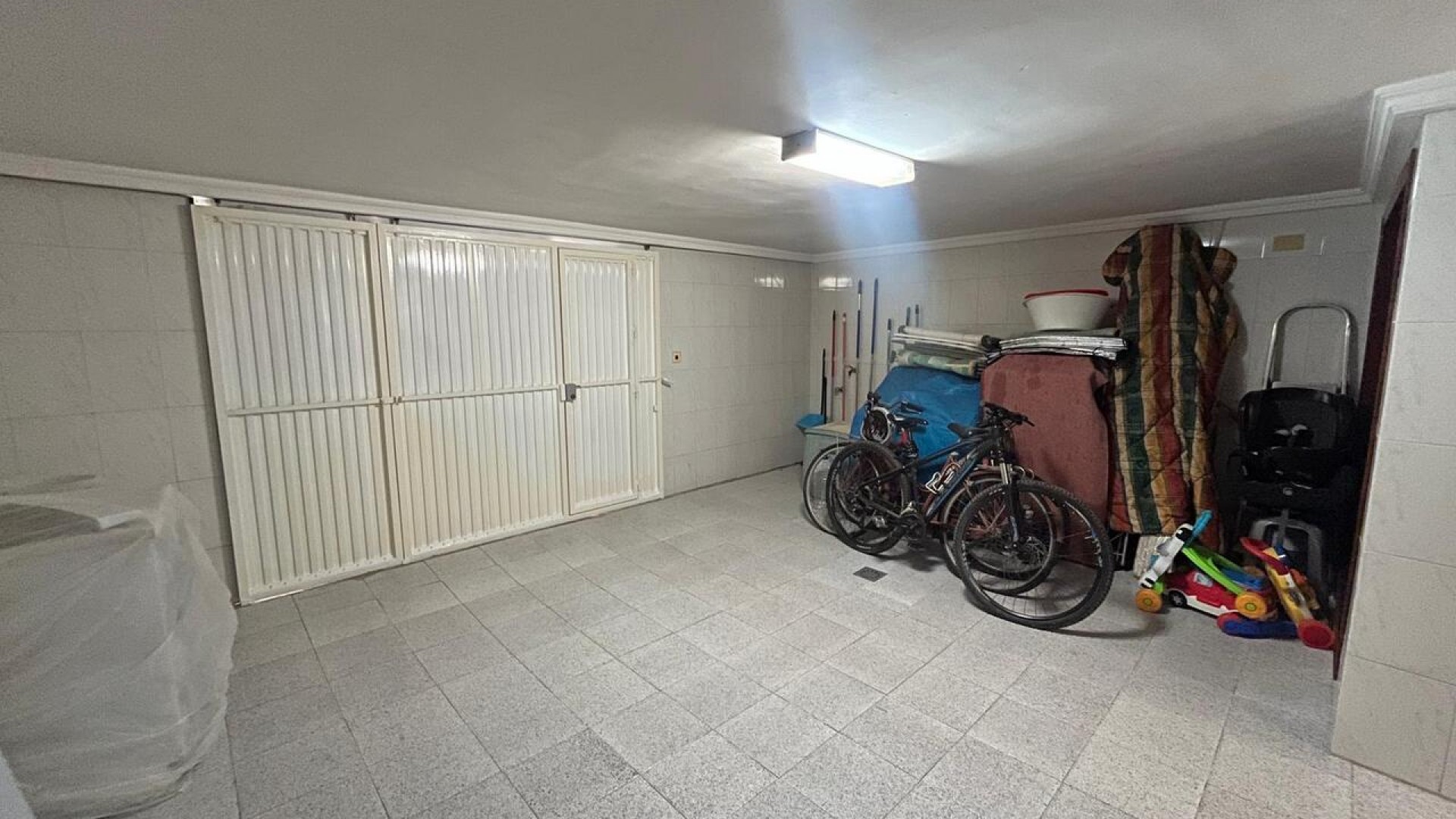 Återförsäljning - Radhus -
Algorfa