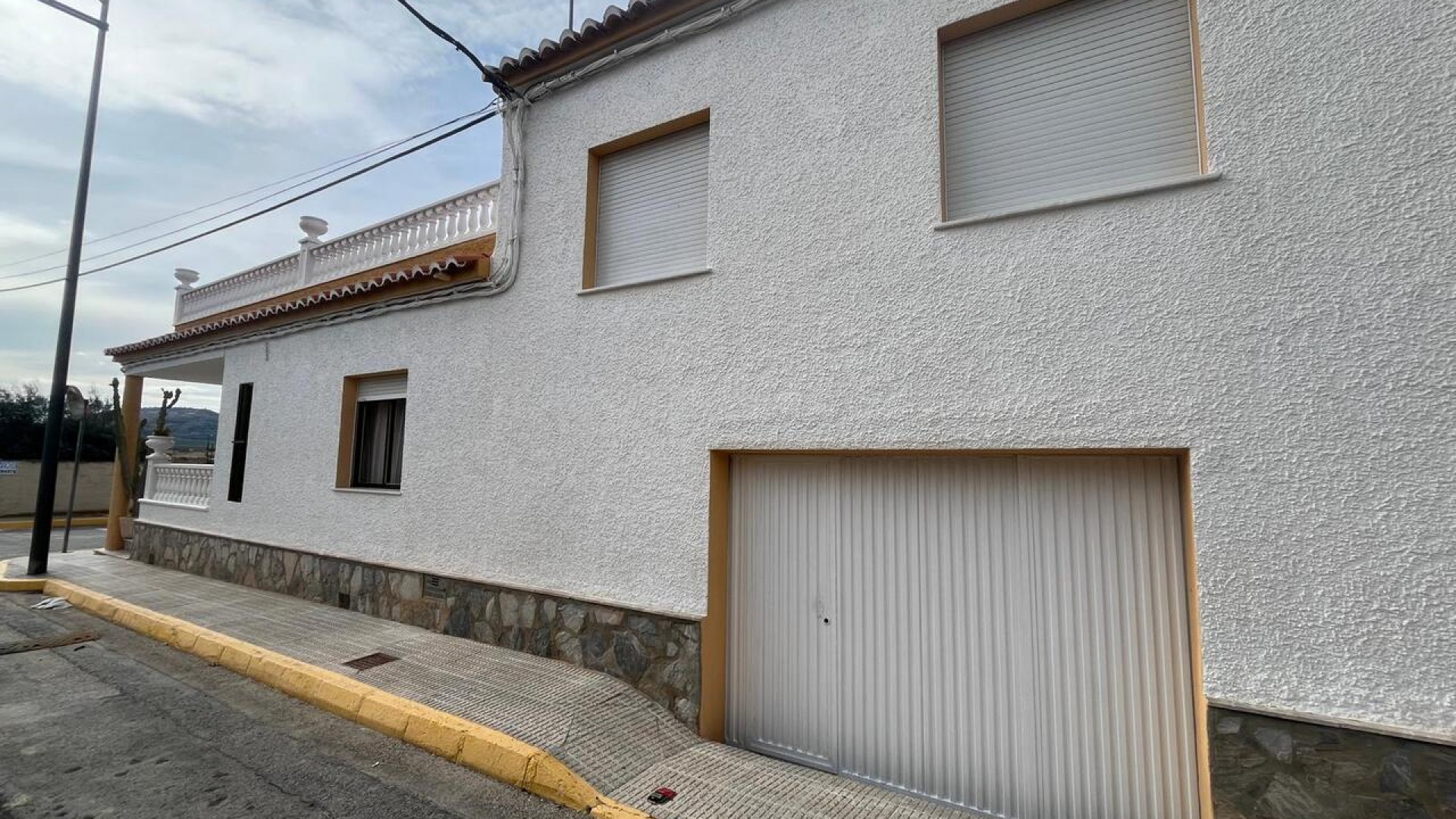 Återförsäljning - Radhus -
Algorfa