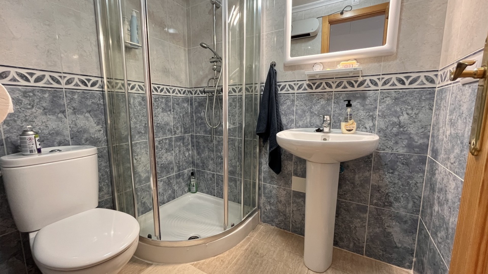 Återförsäljning - Radhus -
Balsicas