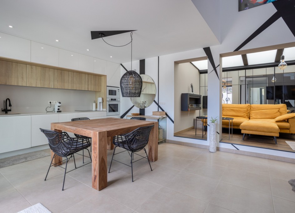 Återförsäljning - Radhus -
Benijofar