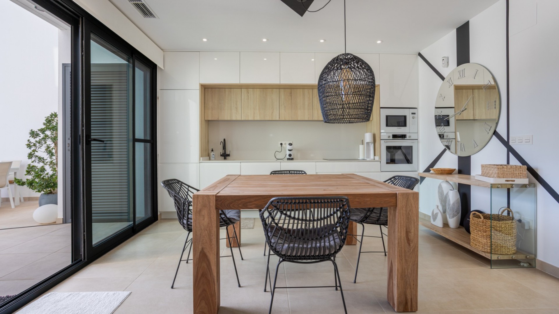 Återförsäljning - Radhus -
Benijofar