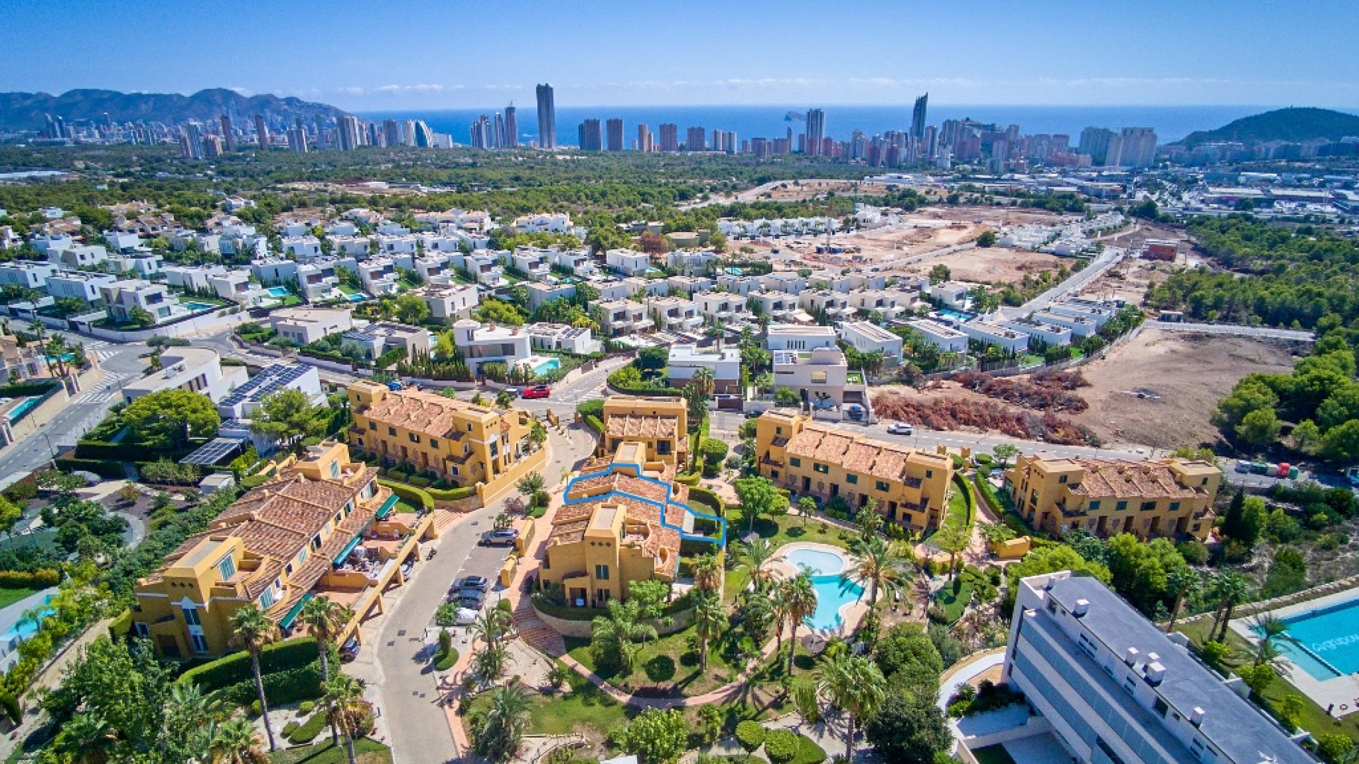 Återförsäljning - Radhus -
Finestrat