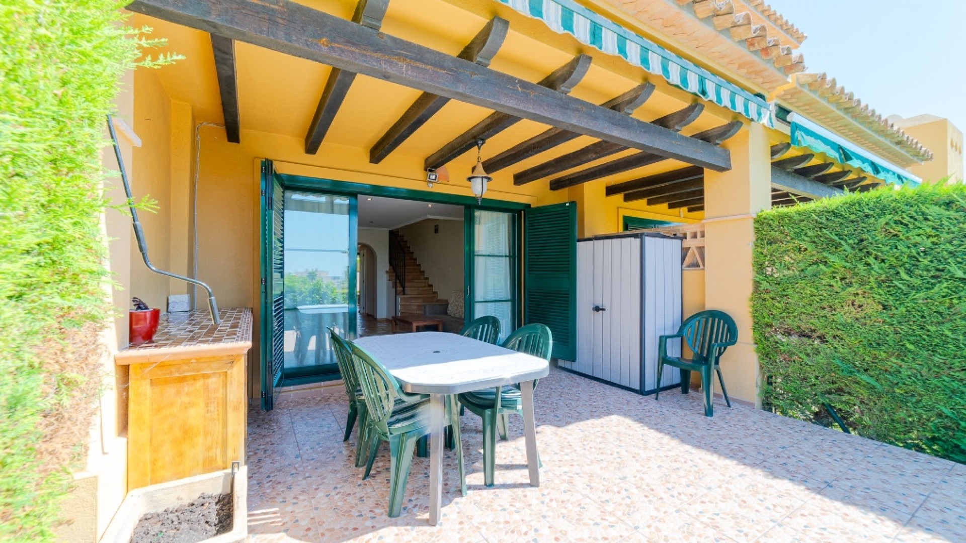 Återförsäljning - Radhus -
Finestrat