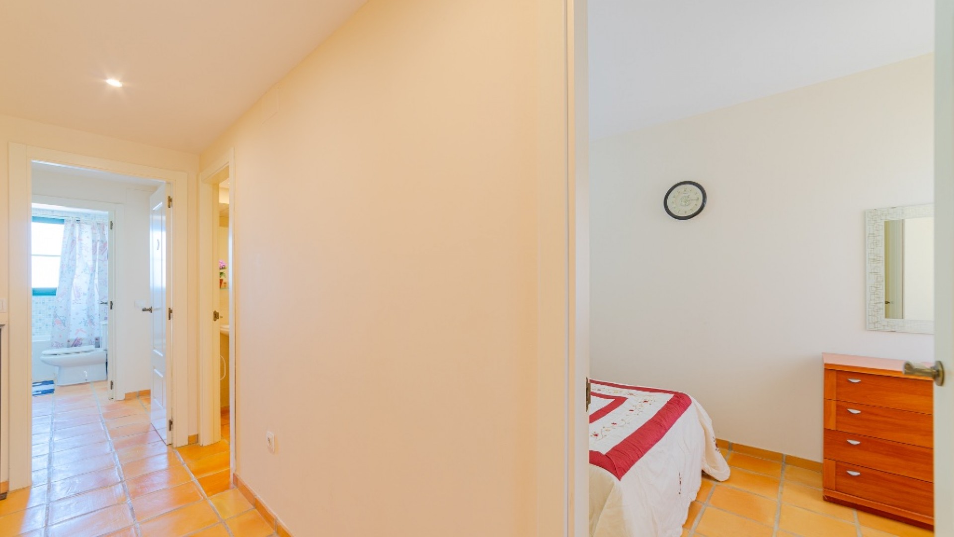 Återförsäljning - Radhus -
Finestrat