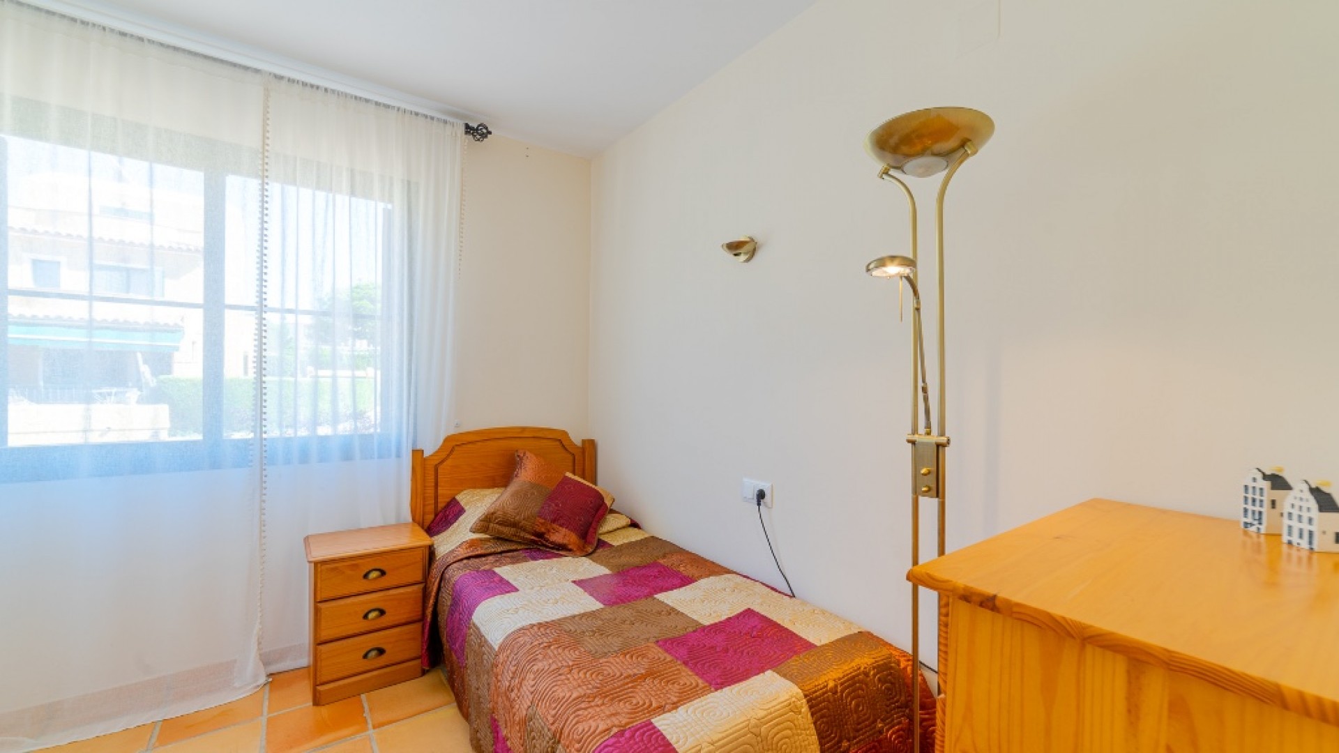 Återförsäljning - Radhus -
Finestrat