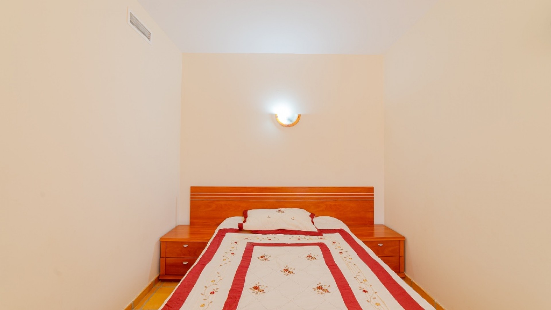 Återförsäljning - Radhus -
Finestrat