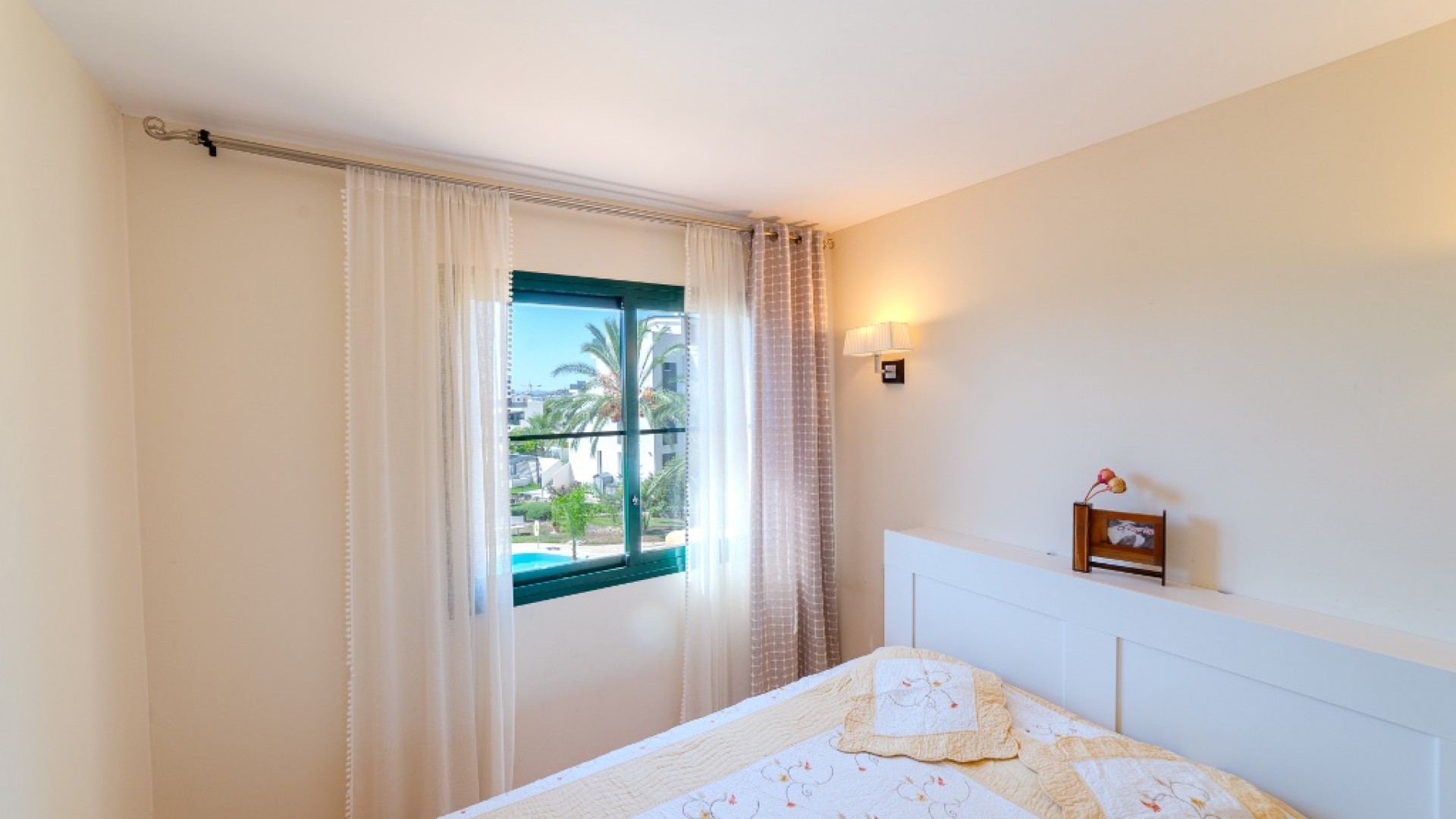 Återförsäljning - Radhus -
Finestrat