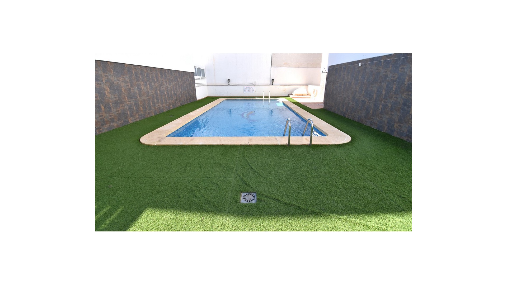 Återförsäljning - Radhus -
Guardamar del Segura