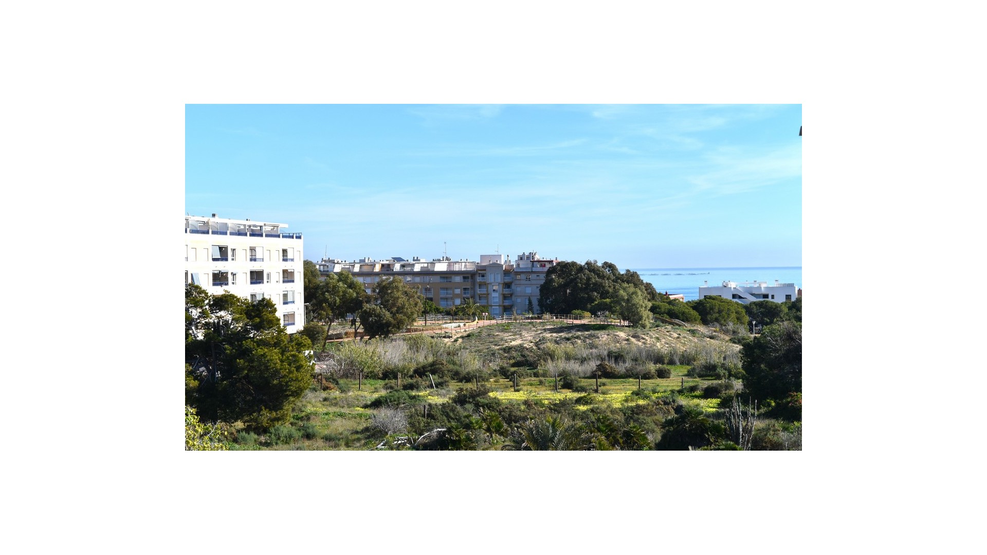 Återförsäljning - Radhus -
Guardamar del Segura