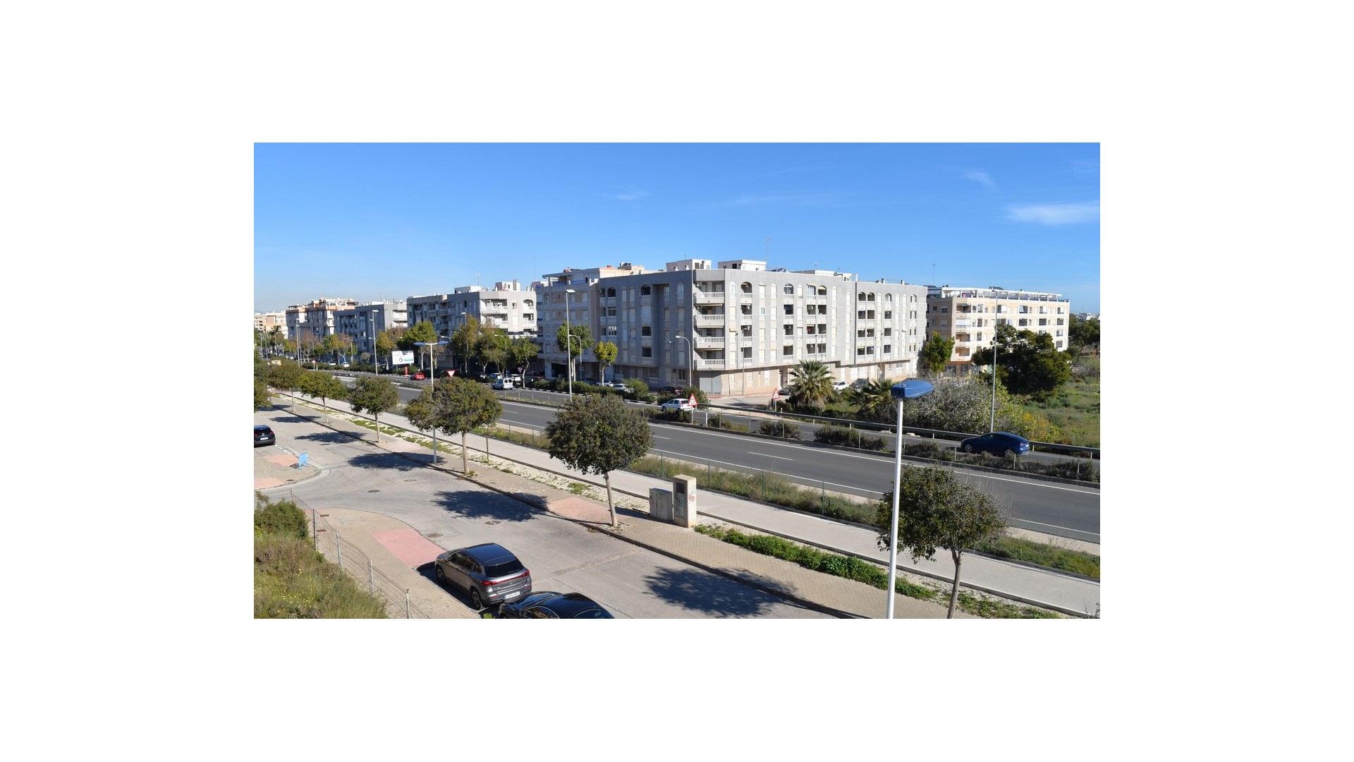 Återförsäljning - Radhus -
Guardamar del Segura